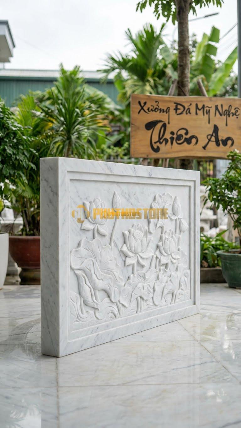 Bình Phong Đá Trắng Yên Bái Vuông Sen Trắng L133: Làm Từ Đá Trắng, Chạm Sen Thanh Khiết. (L133 x H89 Cm).