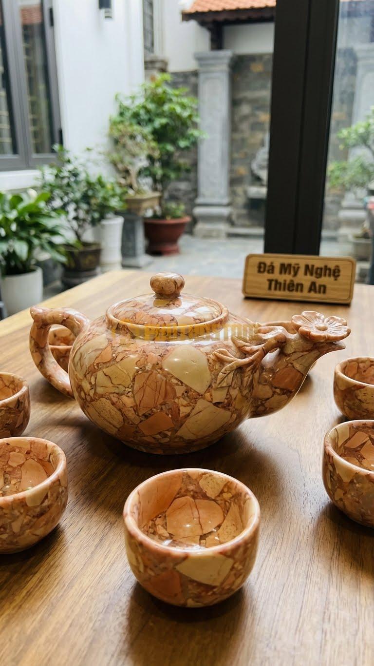 Bộ Ấm Chén Đá Cẩm Thạch Hồng, Vòi Ấm Tạo Hình Cành Mai Vươn Ra, Hoa Nở Ngay Đầu Vòi.