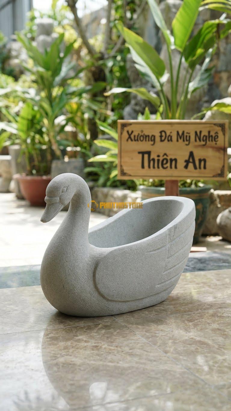 Bồn Tắm Thiên Nga (Mini) Bằng Đá Sa Thạch, Kiểu Dáng Lưng Thiên Nga Khoét Rỗng Trồng Cây. Kích Thước Dài 30cm.