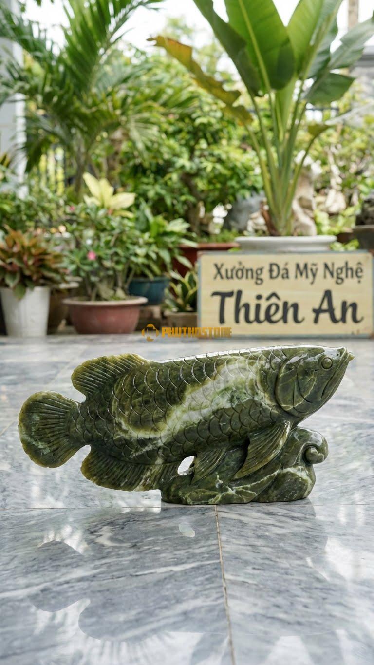 Cá Rồng Quay Đầu Bằng Đá Serpentine, Kiểu Dáng Kích Thước Dài 35cm.