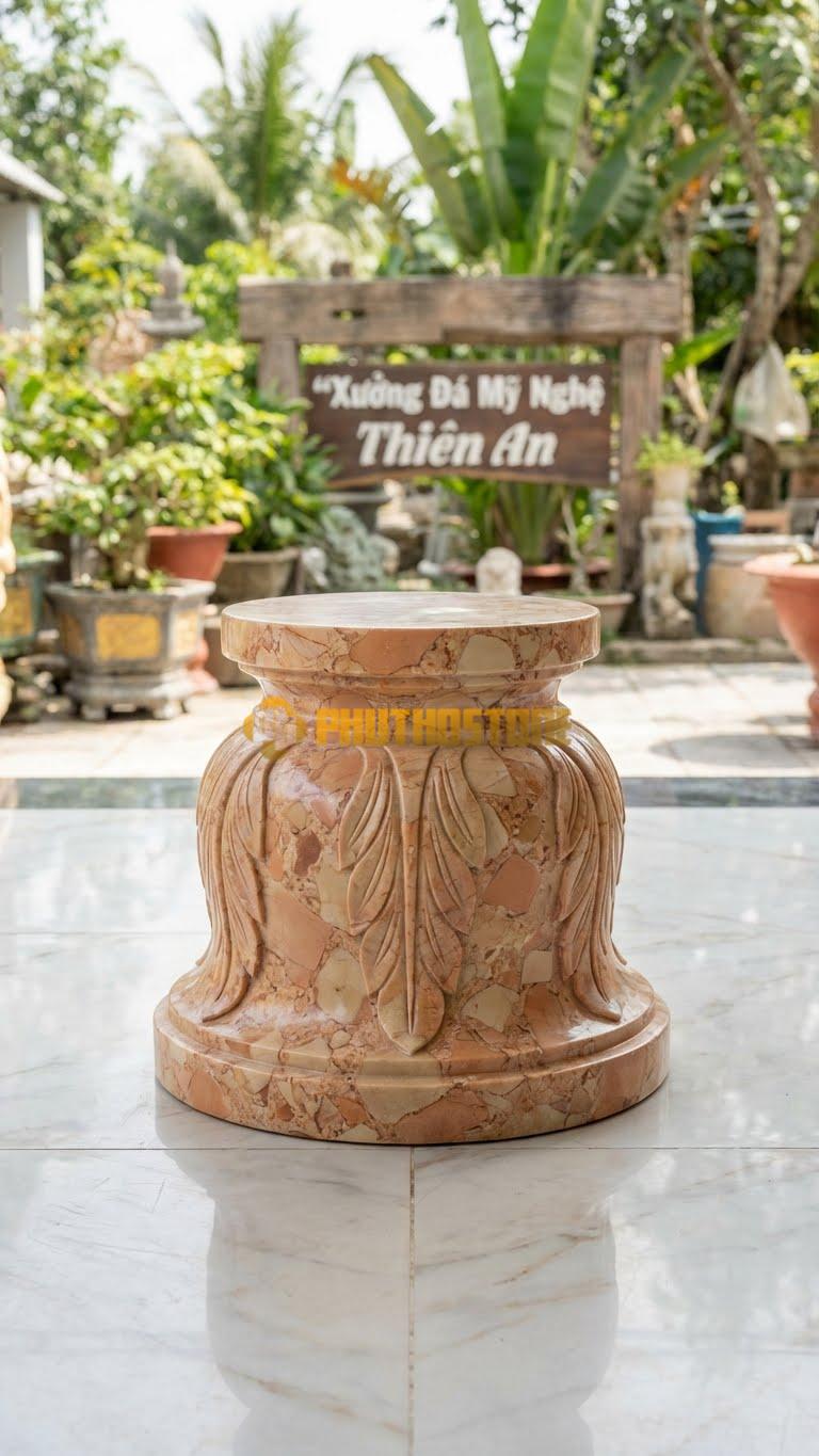 Chân Tảng Đá Hồng Tảng Bệt Sòi Lá Rủ D25: Họa Tiết Lá Sòi Dài Rủ Mềm Mại Từ Cổ Xuống Đế. (Gương 25Cm – Đế 40Cm – Cao 15Cm).