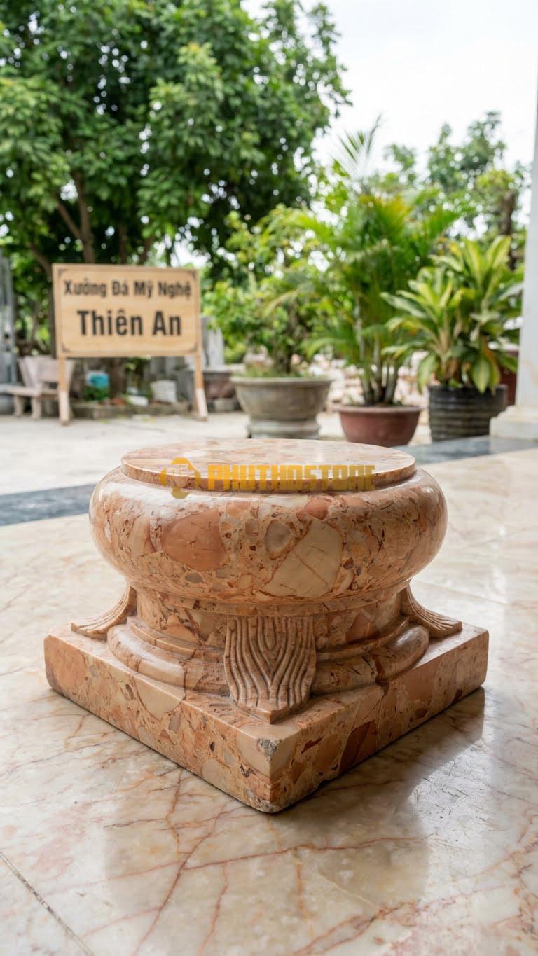 Chân Tảng Đá Hồng Tảng Vuông – Tròn Giả Gỗ D30: Chạm Vân Như Thớ Gỗ Nối Từ Đế Vuông Lên Gương Tròn. (Cao 16Cm).