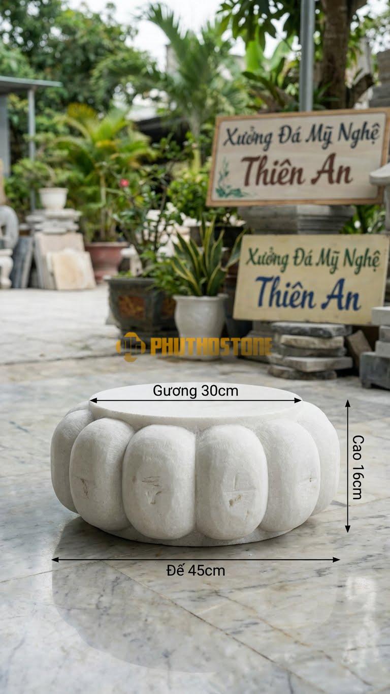 Chân Tảng Đá Trắng Muối Tảng Bệt Sòi Múi Khế D30: Lá Sòi Được Chia Thành Các Múi Nổi Rõ Như Quả Khế. (Gương 30Cm – Đế 45Cm – Cao 16Cm).