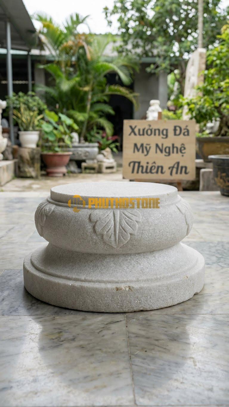 Chân Tảng Đá Trắng Muối Tảng Bệt Sòi Vai Bò D32: Phần Vai Tảng Bo Tròn Đầy Đặn Trước Khi Chuyển Sang Lá Sòi. (Gương 32Cm – Đế 50Cm – Cao 17Cm).