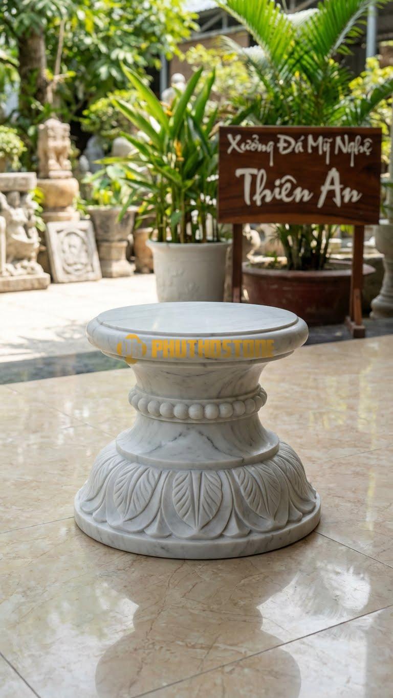 Chân Tảng Đá Trắng Yên Bái Tảng Bệt Cườm Kết Hợp Sòi D32: Cổ Đi Hạt Cườm, Chân Đế Đi Lá Sòi. (Gương 32Cm – Đế 50Cm – Cao 16Cm).
