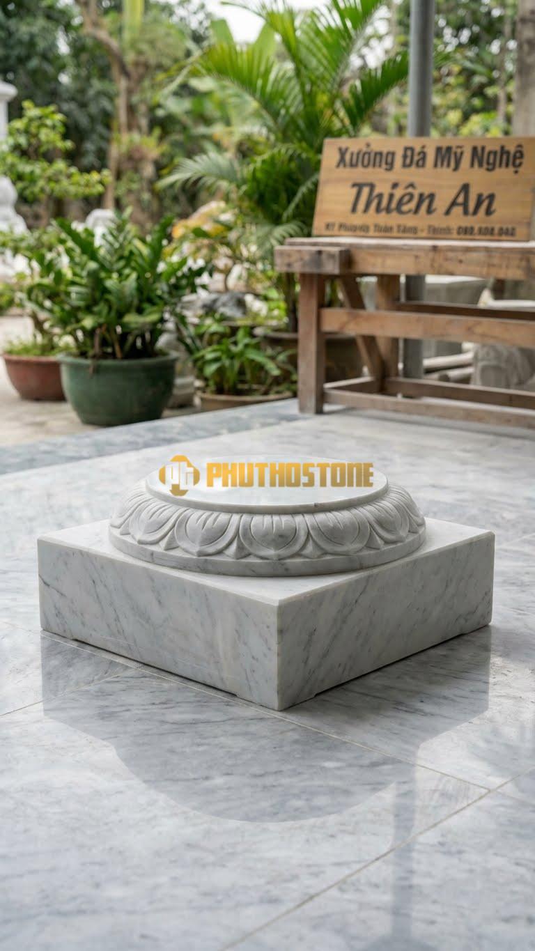 Chân Tảng Đá Trắng Yên Bái Tảng Bệt Sen Đế Vuông D25: Mặt Gương Tròn Có Cánh Sen, Nhưng Phần Đế Dưới Cùng Vuông Vức. (Gương 25Cm – Đế Vuông 40Cm – Cao 15Cm).