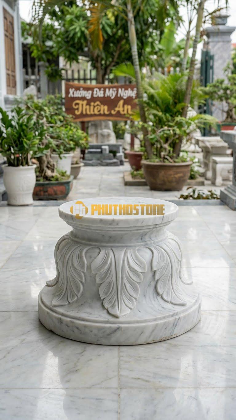 Chân Tảng Đá Trắng Yên Bái Tảng Bệt Sòi Lá Rủ D25: Họa Tiết Lá Sòi Dài Rủ Mềm Mại Từ Cổ Xuống Đế. (Gương 25Cm – Đế 40Cm – Cao 15Cm).