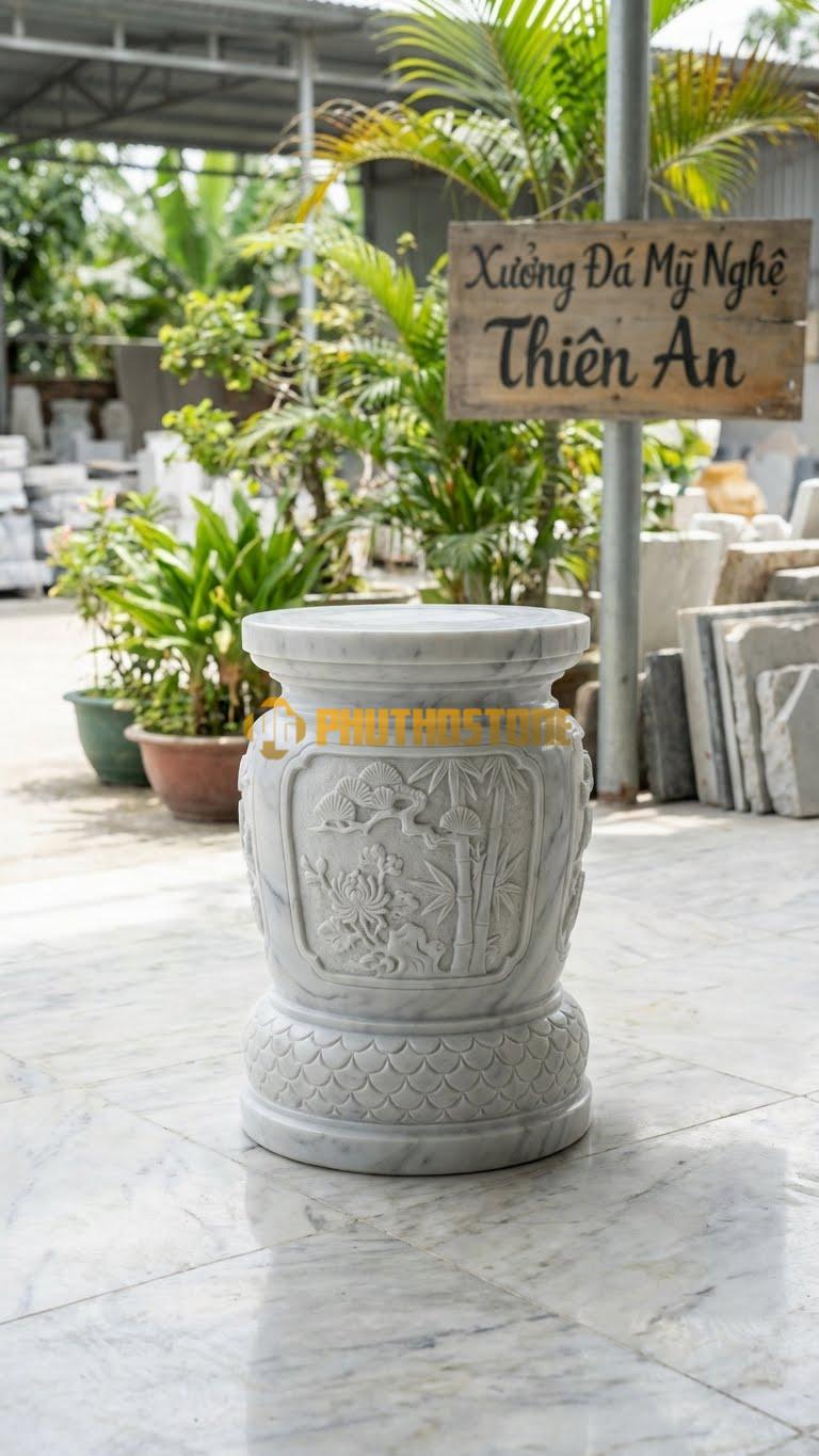 Chân Tảng Đá Trắng Yên Bái Tảng Bồng Tứ Quý Dạ Cá D27: Chân Tảng Có Họa Tiết Dạ Cá, Thân Chạm Tứ Quý. (Gương 27Cm – Cao 40Cm).