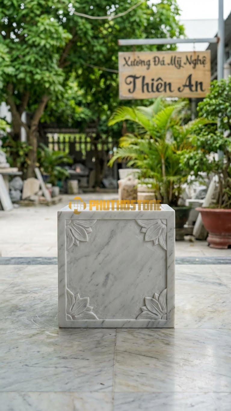 Chân Tảng Đá Trắng Yên Bái Tảng Vuông Bệt Lá Góc 30X30: 4 Góc Chạm Lá Lan Tây, Giữa Trơn. (Mặt 30X30Cm – Cao 16Cm).