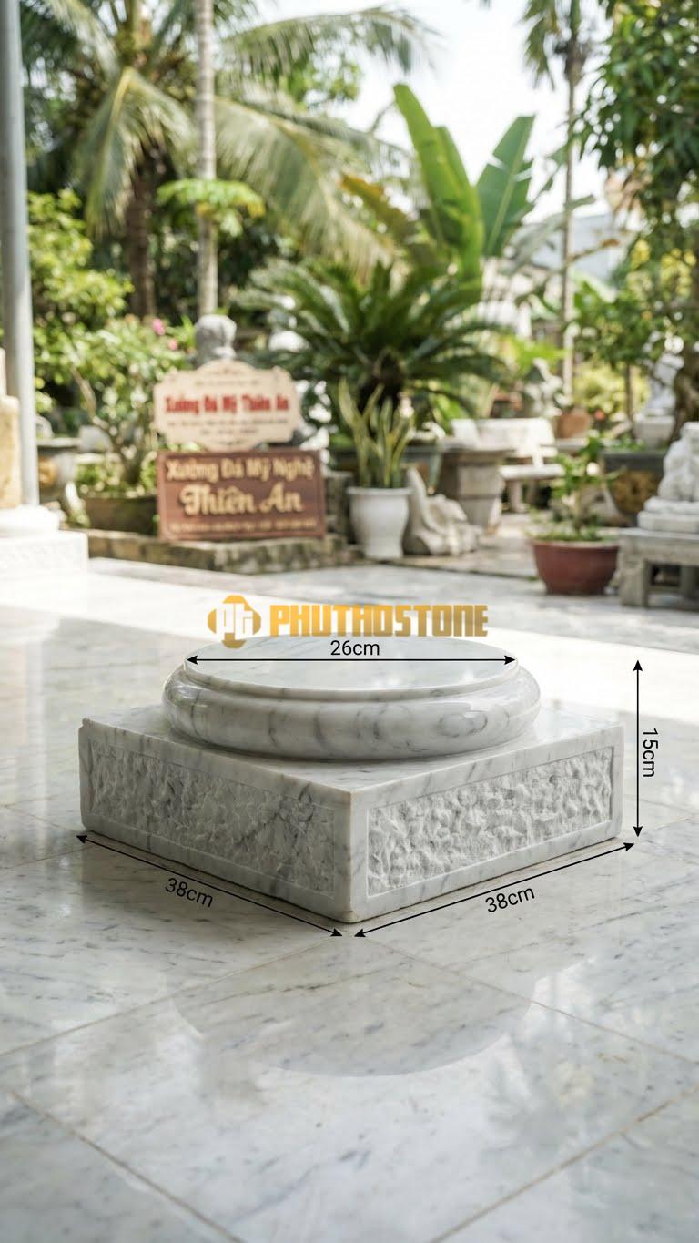 Chân Tảng Đá Trắng Yên Bái Tảng Vuông – Tròn Băm Nhám D26: Đế Vuông 38Cm Băm Nhám, Gương Tròn 26Cm Mài Nhẵn. (Cao 15Cm).