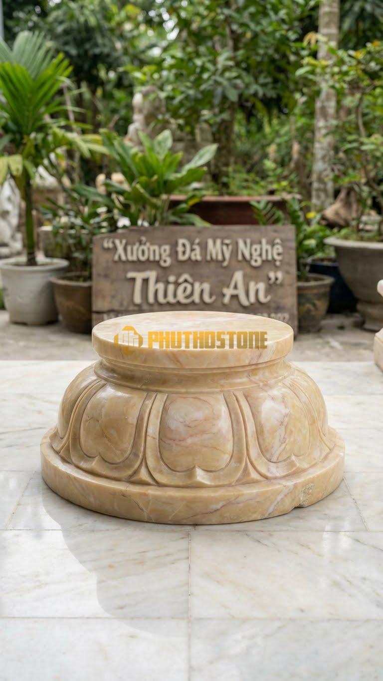 Chân Tảng Đá Vàng Nghệ An Tảng Bệt Sen Lật D22: Họa Tiết Cánh Sen Lật Ngược Về Phía Đế. (Gương 22Cm – Đế 38Cm – Cao 13Cm).