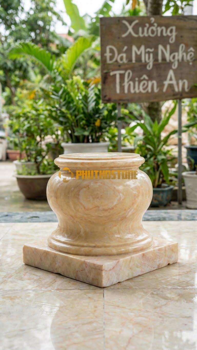 Chân Tảng Đá Vàng Nghệ An Tảng Bồng Vuông – Tròn Trơn D32: Đế Vuông 45Cm, Thân Trơn Vuốt Cong Lên Gương D32. (Cao 50Cm).