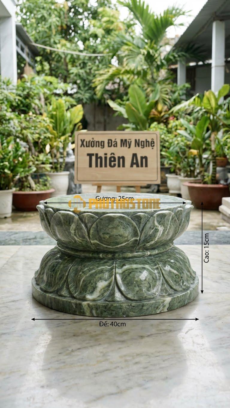 Chân Tảng Đá Xanh Ấn Tảng Bệt Sen 2 Lớp D25: Một Lớp Cánh Sen Ngửa Bên Trên, Một Lớp Cánh Sen Úp Bên Dưới. (Gương 25Cm – Đế 40Cm – Cao 15Cm).