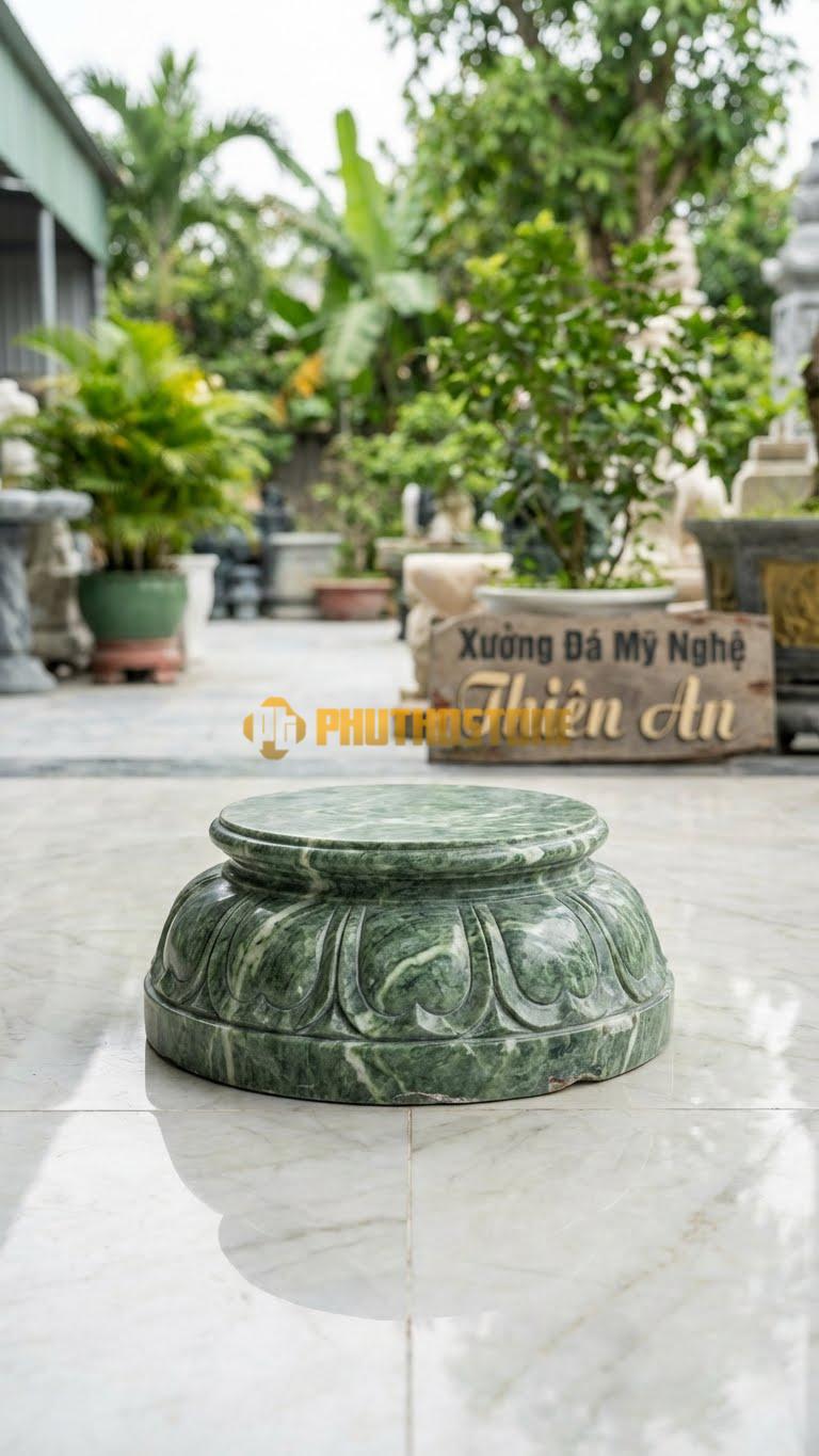 Chân Tảng Đá Xanh Ấn Tảng Bệt Sen Lật D22: Họa Tiết Cánh Sen Lật Ngược Về Phía Đế. (Gương 22Cm – Đế 38Cm – Cao 13Cm).