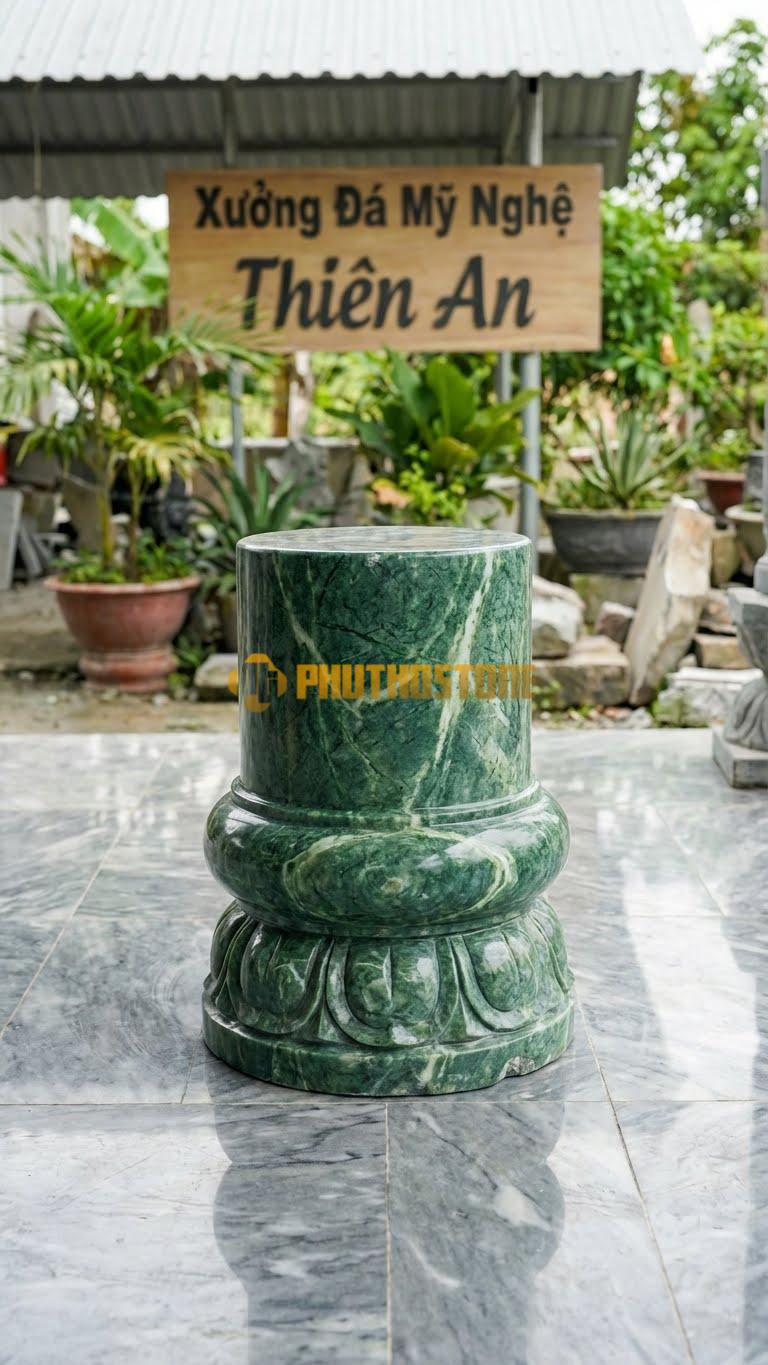 Chân Tảng Đá Xanh Ấn Tảng Bồng Sen Chân D28: Thân Trơn, Chỉ Chạm Một Lớp Cánh Sen Ở Chân Đế. (Gương 28Cm – Bụng 38Cm – Cao 42Cm).