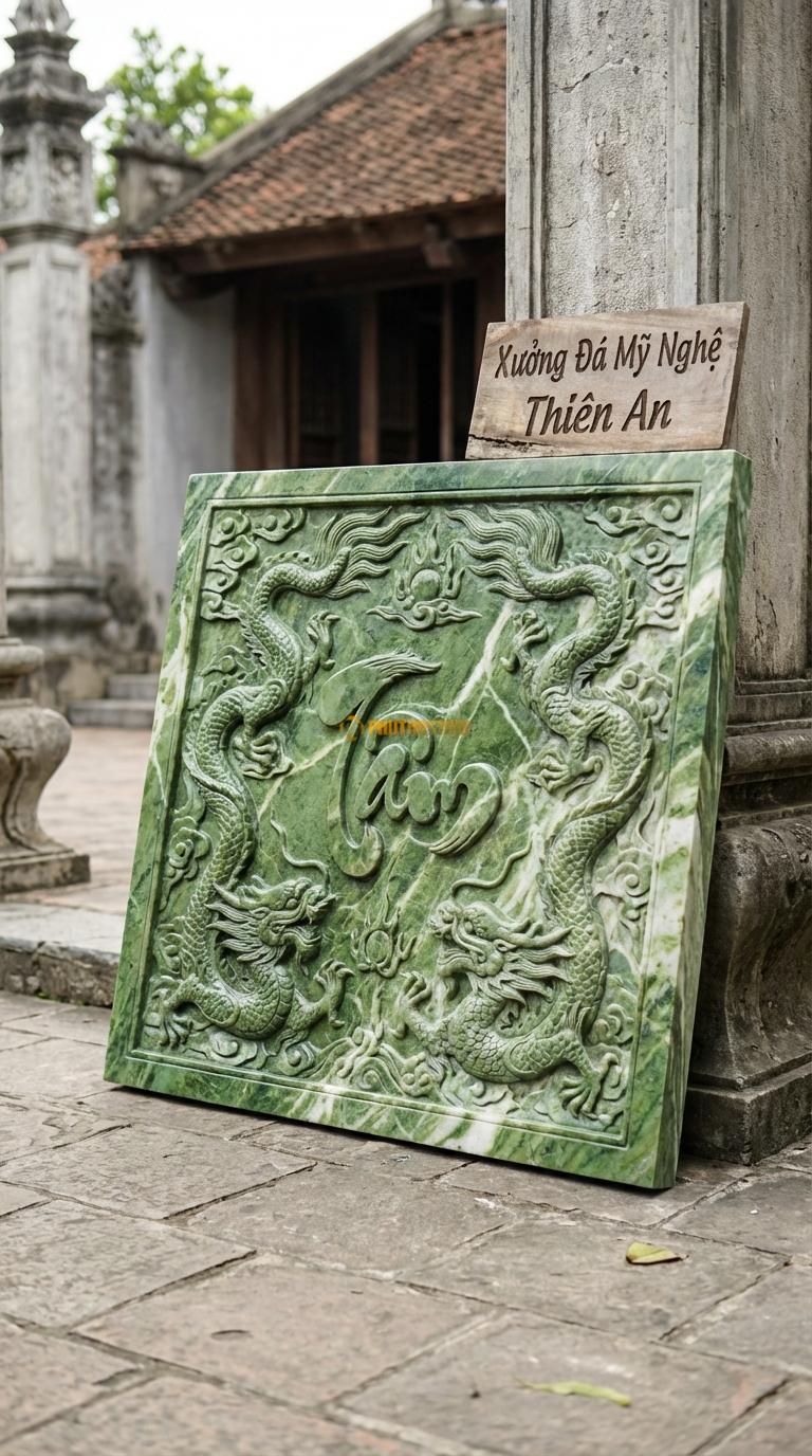 Chiếu Rồng Nhà Thờ Họ Đá Xanh Ấn Lưỡng Long Chầu Chữ Tâm (Hai rồng chầu vào chữ Tâm thư pháp), Kích thước 81 x 81 (Vuông)