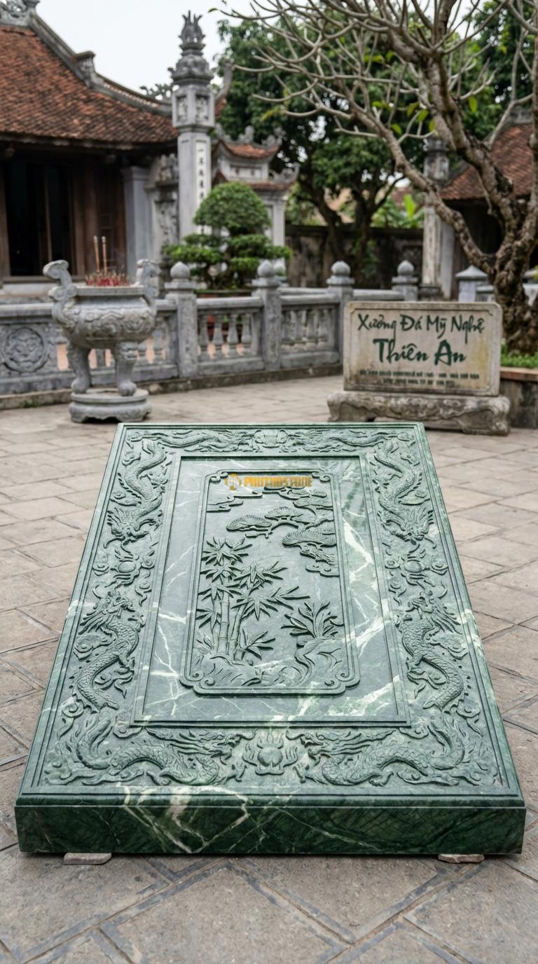 Chiếu Rồng Nhà Thờ Họ Đá Xanh Ấn Tứ Quý Tùng – Trúc (Cây Tùng và Cây Trúc chạm nổi, biểu tượng người quân tử), Kích thước 81 x 133 (Chữ nhật)