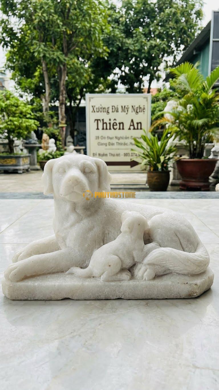 Chó Mẹ Con Bằng Đá Trắng Muối, Kiểu Dáng Kích Thước Dài 35cm.