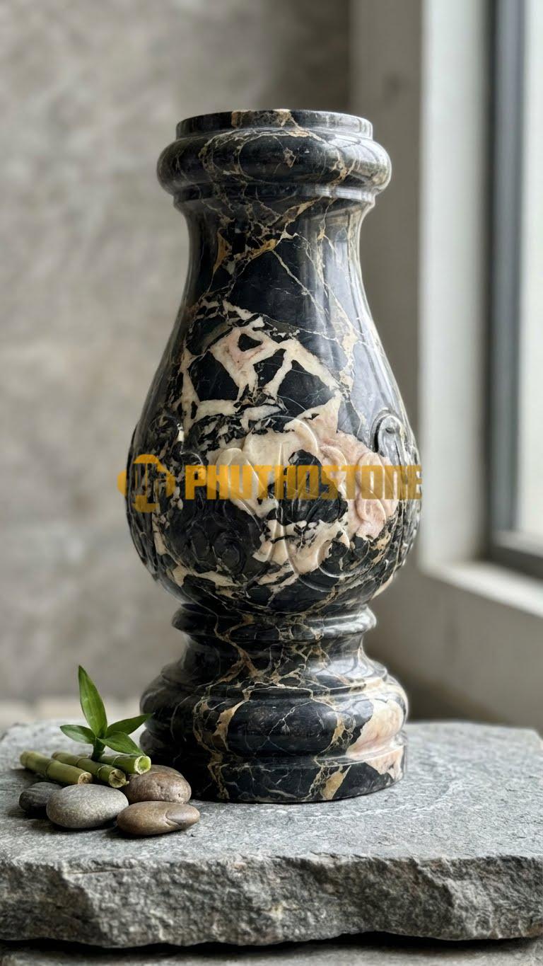 Con Tiện Đá Đá Da Báo Bát Giác (8 Cạnh): Trụ hình bát quái, cao 75cm, đk 14cm, mang ý nghĩa phong thủy trấn trạch.
