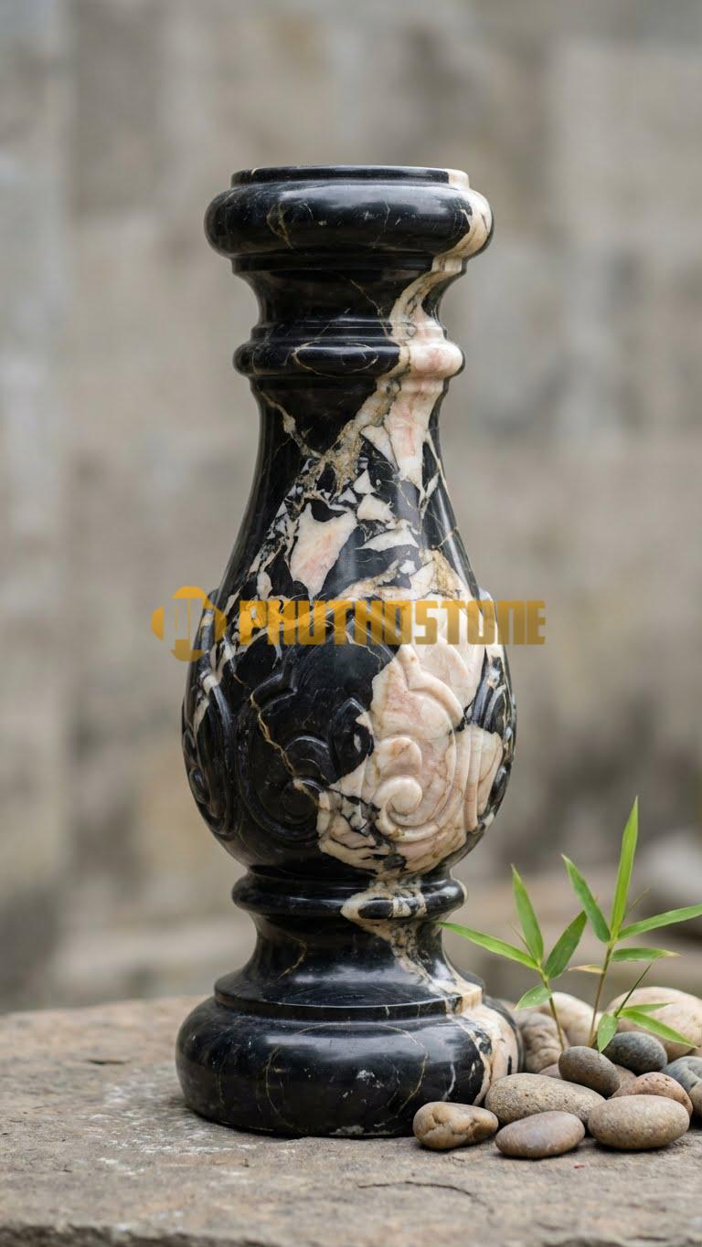 Con Tiện Đá Đá Da Báo Lục Bình Truyền Thống: Dáng bình bông thắt cổ chai, cao 70cm, đường kính (đk) 12cm, bề mặt trơn đánh bóng mờ.