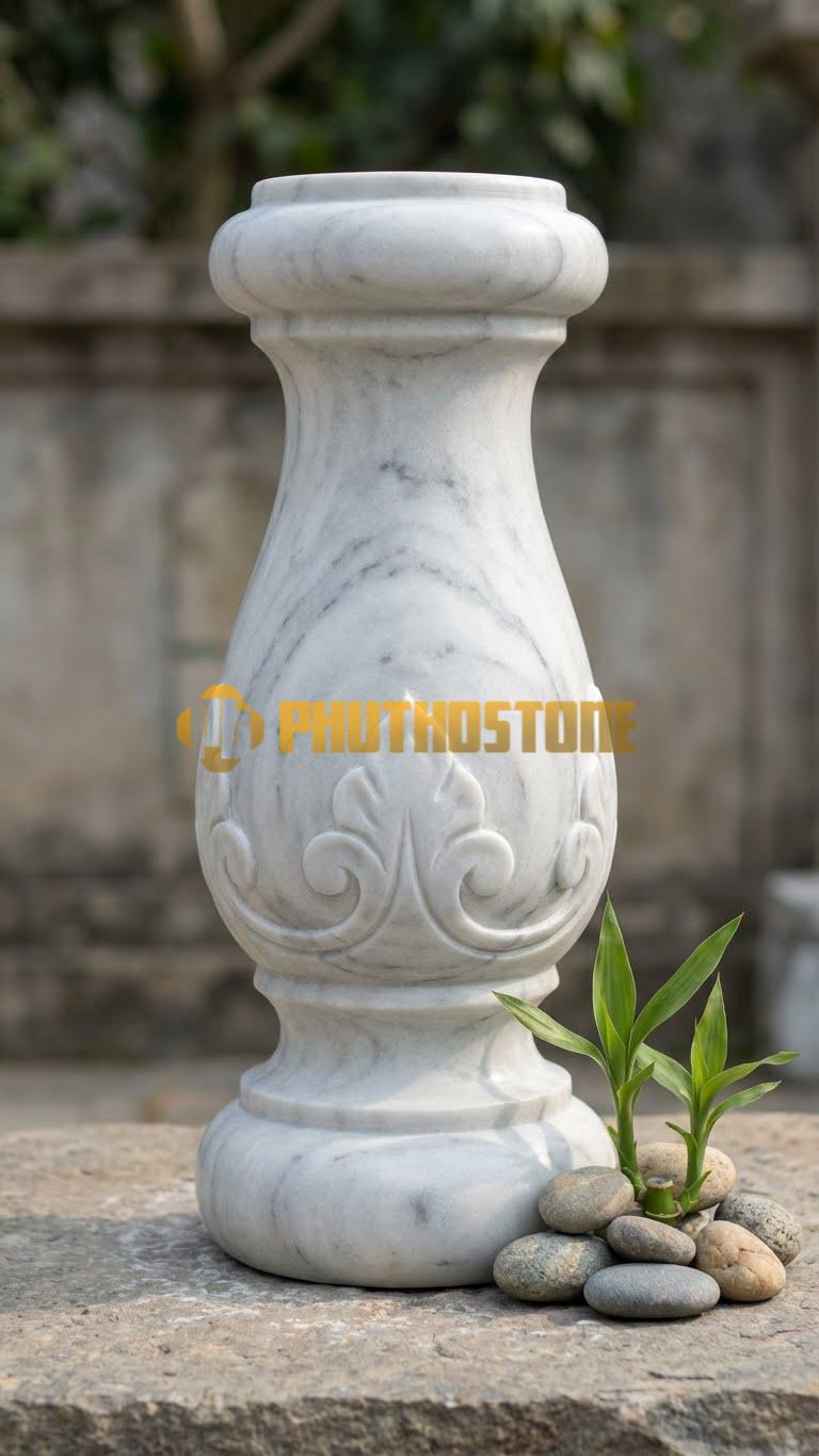Con Tiện Đá Trắng Xanh Tròn Trụ (Hình Ống): Dáng hình trụ tròn thẳng tuột từ trên xuống, cao 65cm, đk 12cm, đơn giản hiện đại.