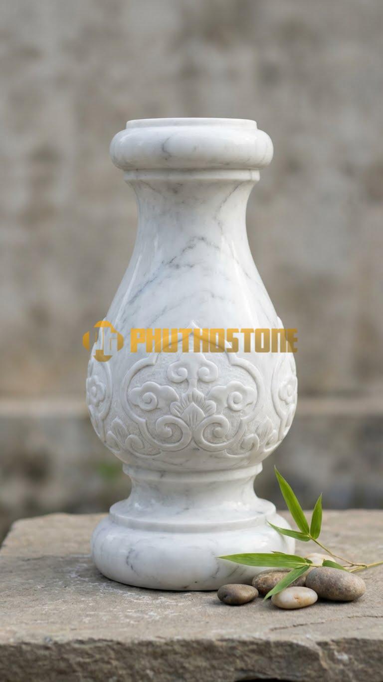 Con Tiện Đá Trắng Yên Bái Tròn Trụ (Hình Ống): Dáng hình trụ tròn thẳng tuột từ trên xuống, cao 65cm, đk 12cm, đơn giản hiện đại.