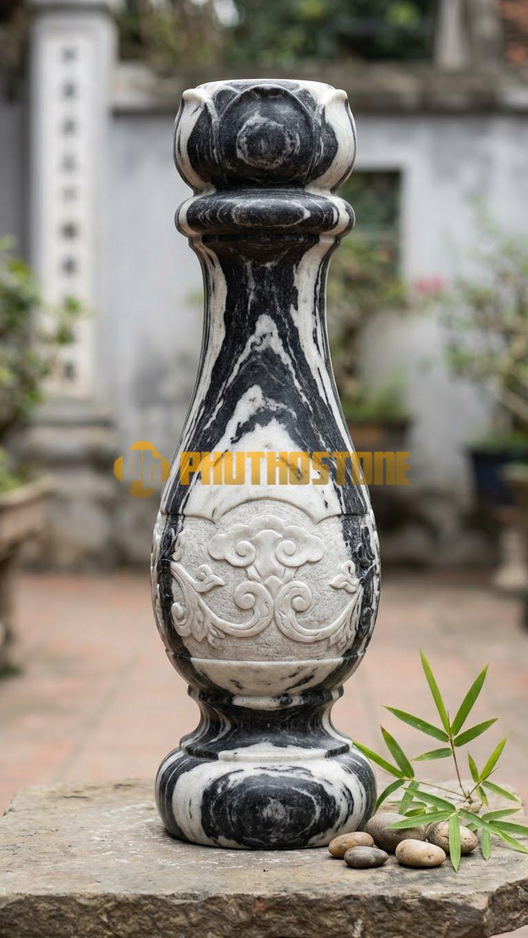 Con Tiện Đá Tuyết Sơn Đài Sen (Đầu Nở): Thân tròn trơn, phần đỉnh tạo hình đài sen đã nở, cao 75cm, đk 14cm.
