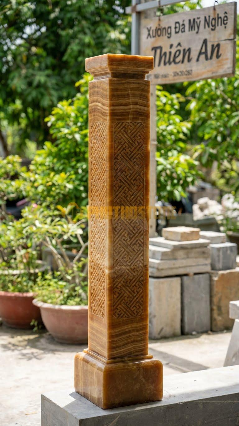 Cột Đá Vân Gỗ Chữ Công Chạm Hoa Văn Hình Chữ Công Đan Xen 30X30X260 Cm