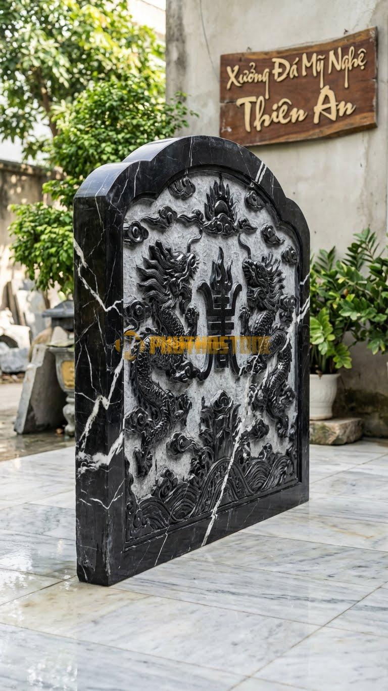 Cuốn Thư Đá Đen Tia Chớp Xanh Rêu Chạm Kênh Bong L167: Đục Rồng Nổi Cực Sâu Do Đá Dai, Không Vỡ. (L167 x H147 Cm).