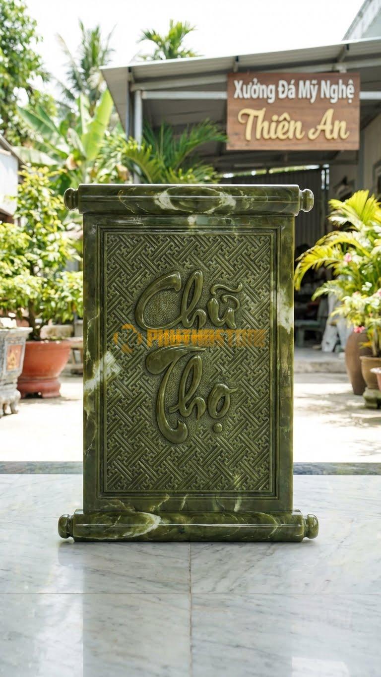Cuốn Thư Đá Serpentine Chữ Thọ Nền Gấm L167: Nền Băm Gấm Chữ Vạn, Chữ Thọ Nổi Bật. (L167 x H117 Cm).