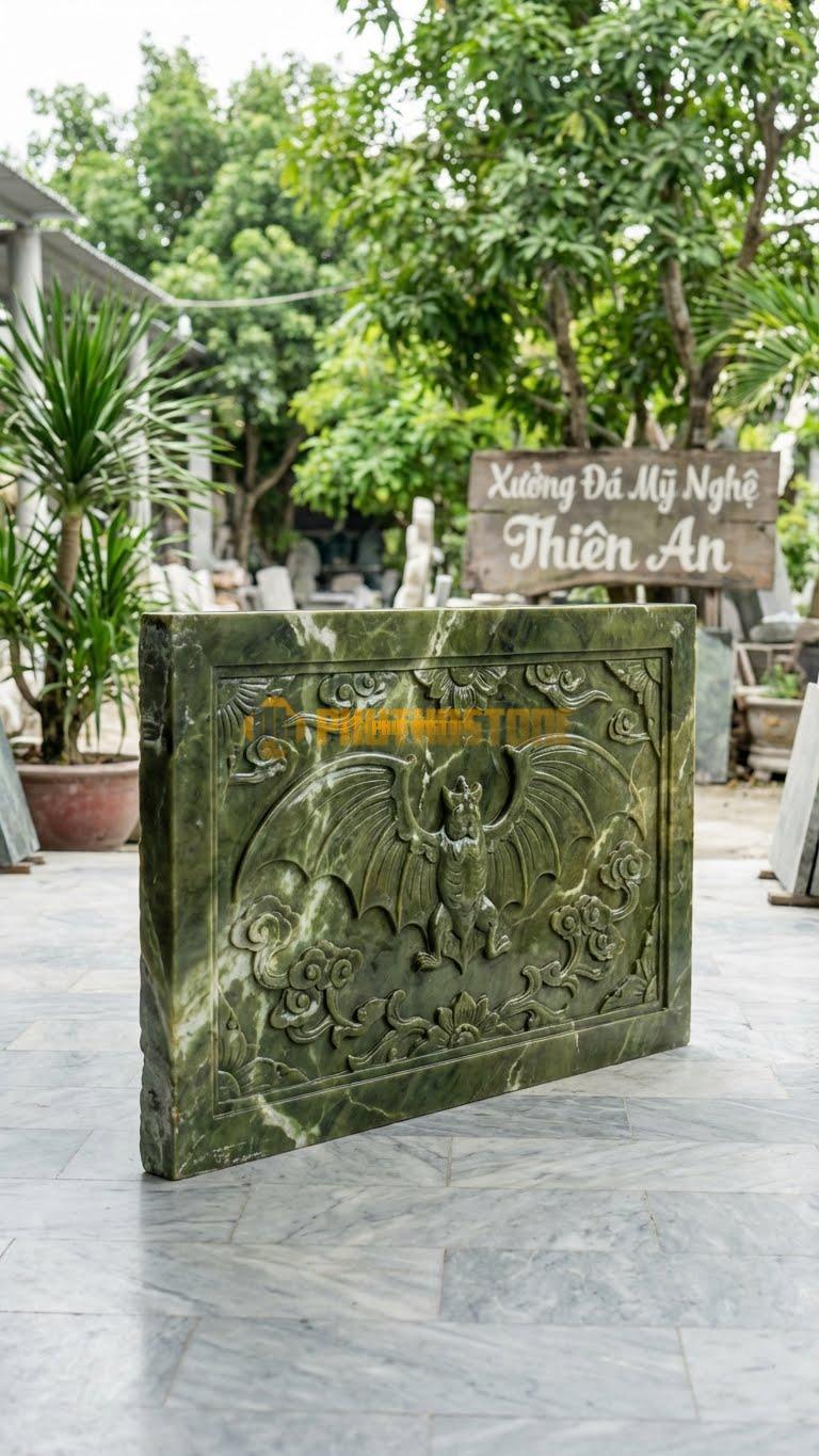Cuốn Thư Đá Serpentine Dơi Cánh Sải L147: Dơi Cách Điệu Sải Cánh Rộng Hết Khổ Đá. (L147 x H89 Cm).