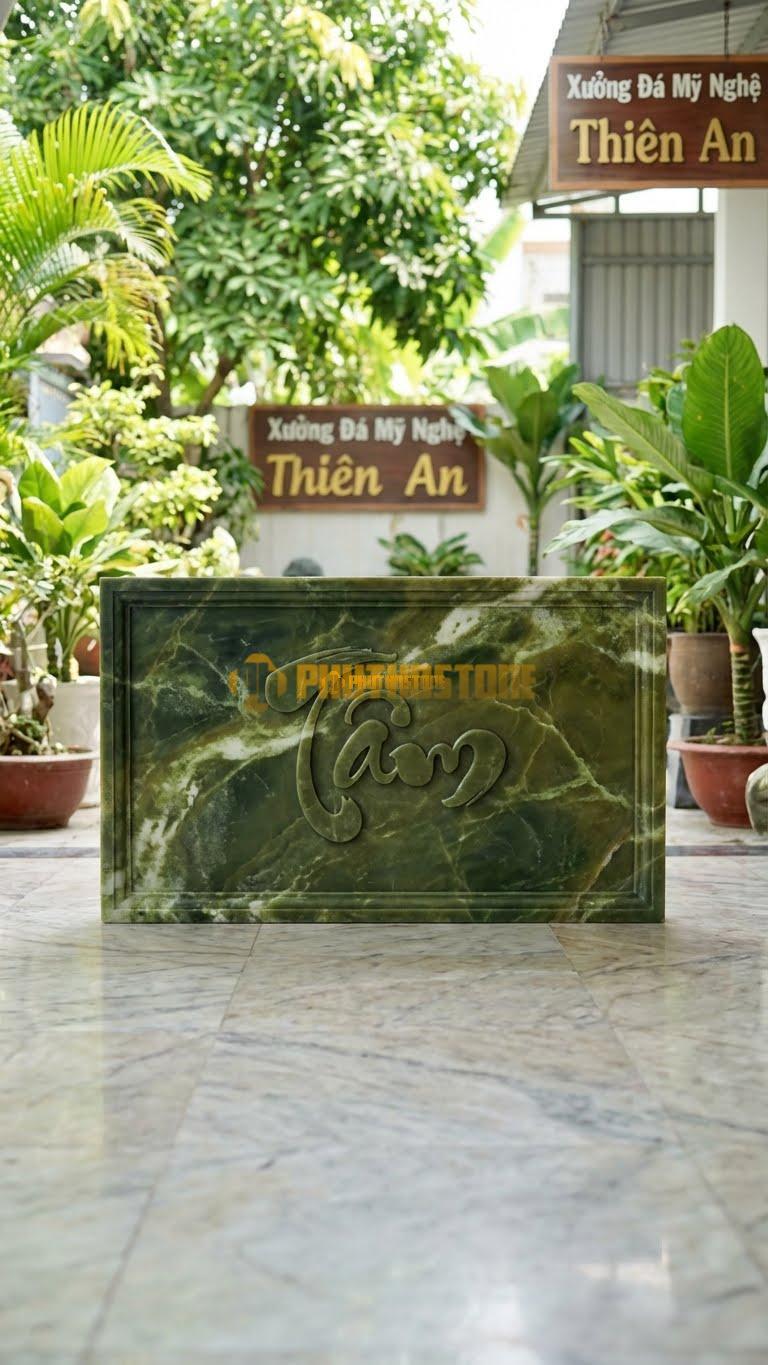 Cuốn Thư Đá Serpentine Liền Khối Chữ Tâm L127: Chạm Duy Nhất Chữ Tâm, Đơn Giản. (L127 x H69 Cm).
