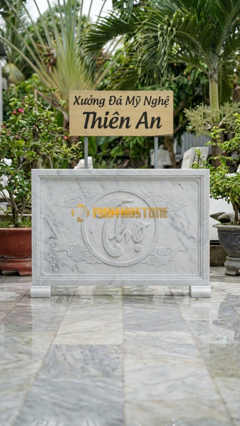 Cuốn Thư Đá Trắng Yên Bái Chữ Thọ Tâm Linh L107: Mẫu Nhỏ, Chữ Thọ Viết Thư Pháp Việt. (L107 x H69 Cm).