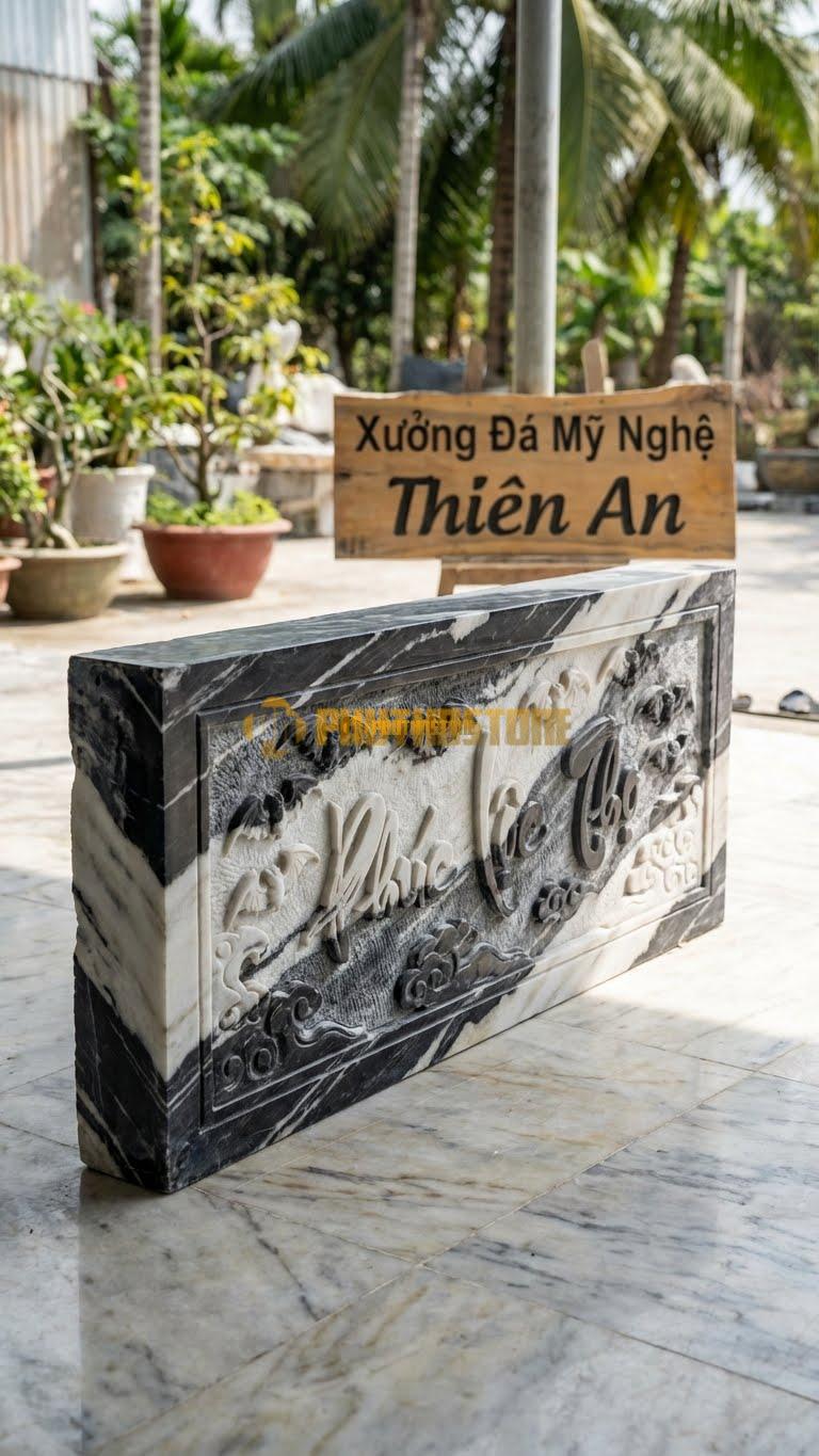 Cuốn Thư Đá Tuyết Sơn Phúc Lộc Thọ L167: Chạm 3 Chữ Phúc Lộc Thọ Và Đàn Dơi. (L167 x H117 Cm).