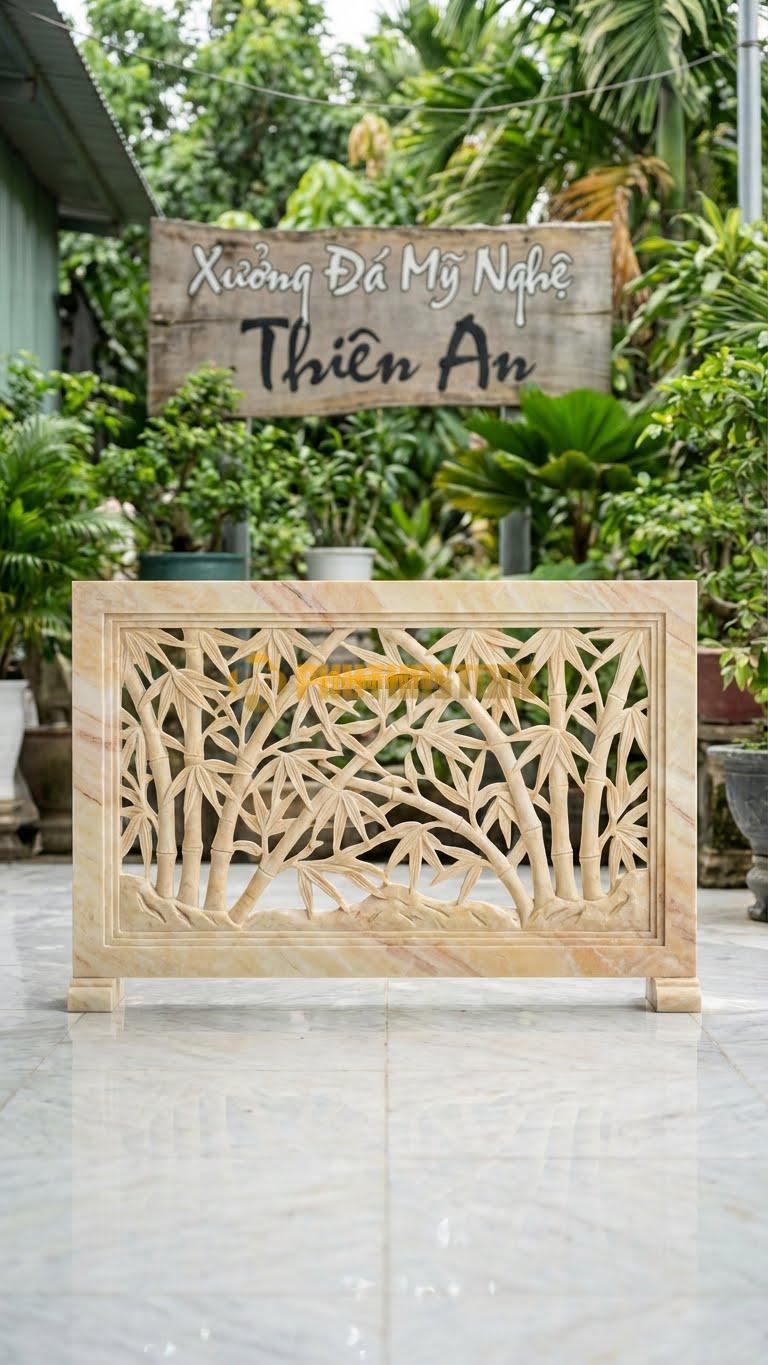 Cuốn Thư Đá Vàng Nghệ An Thông Phong Cây Trúc L133: Thân Trúc Và Lá Trúc Đan Xen, Nhìn Xuyên Thấu. (L133 x H81 Cm).