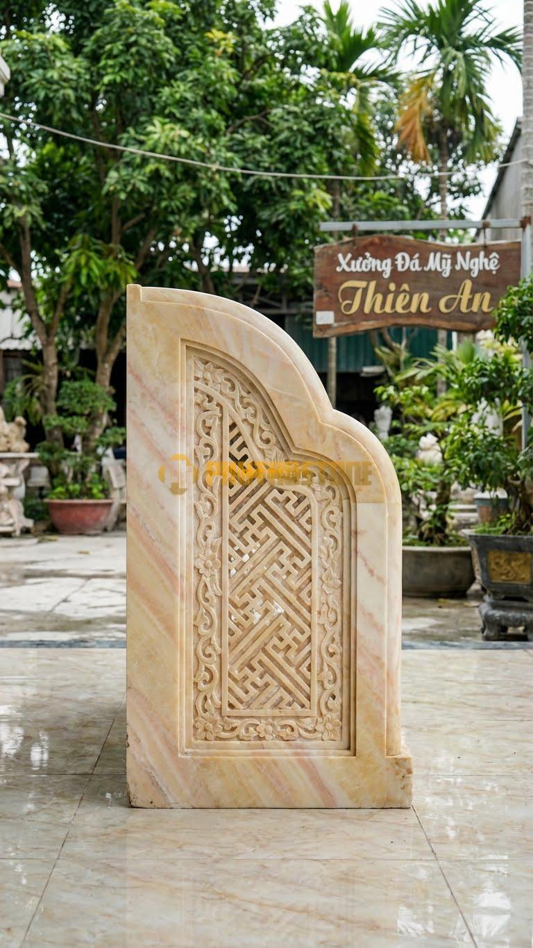 Cuốn Thư Đá Vàng Nghệ An Thông Phong Cổ Điển L155: Họa Tiết Kỷ Hà, Hoa Văn Cổ Đục Rỗng. (L155 x H107 Cm).