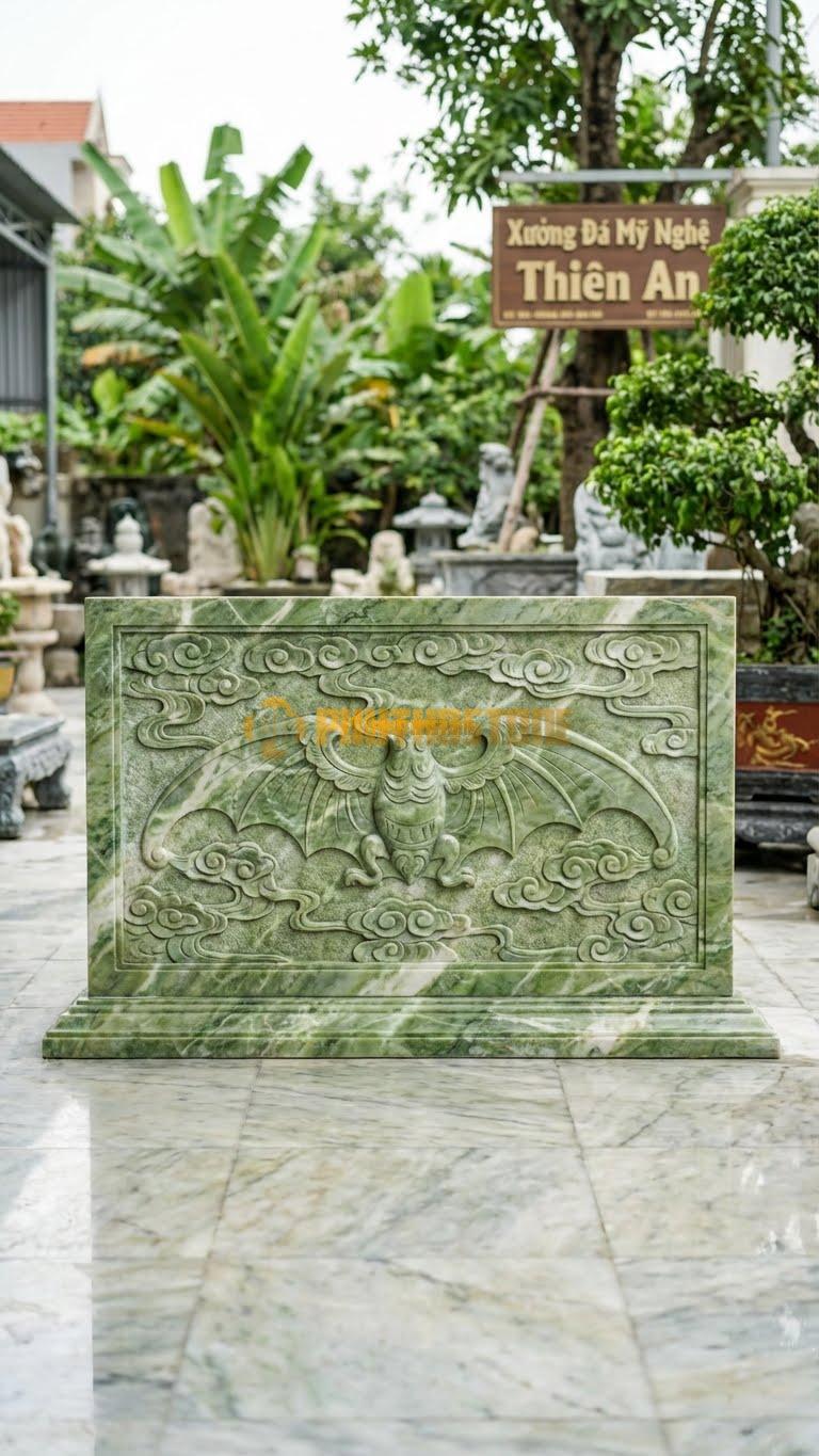 Cuốn Thư Đá Xanh Ấn Dơi Cánh Sải L147: Dơi Cách Điệu Sải Cánh Rộng Hết Khổ Đá. (L147 x H89 Cm).