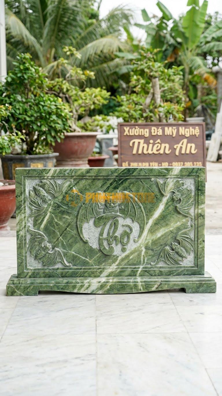 Cuốn Thư Đá Xanh Ấn Dơi Chầu Chữ Thọ L127: 4 Con Dơi 4 Góc, 1 Con Ở Giữa Ngậm Chữ Thọ. (L127 x H69 Cm).