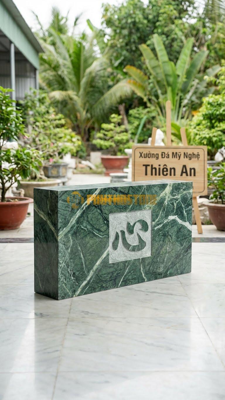 Cuốn Thư Đá Xanh Ấn Liền Khối Chữ Tâm L127: Chạm Duy Nhất Chữ Tâm, Đơn Giản. (L127 x H69 Cm).