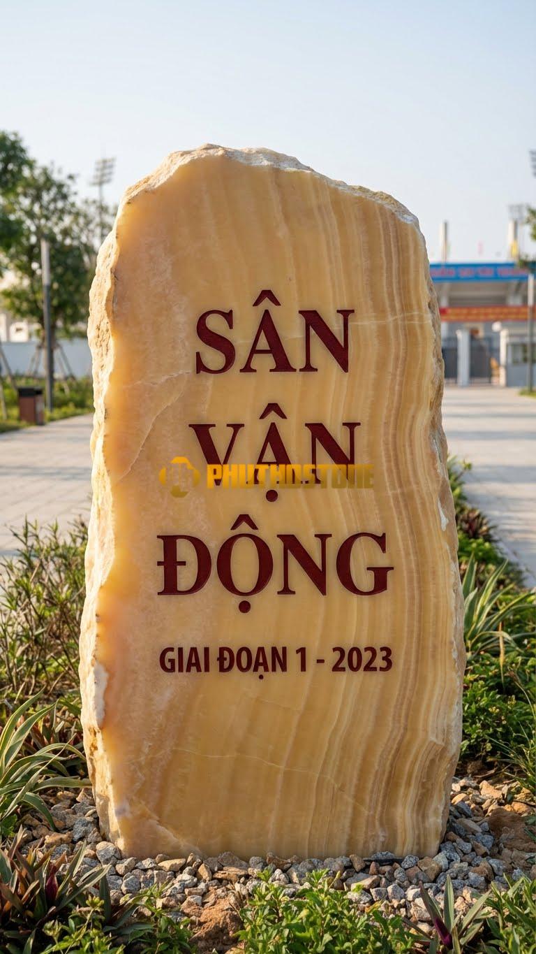Đá tảng vân gỗ Hoà Bình tự nhiên khắc ‘SÂN VẬN ĐỘNG’
