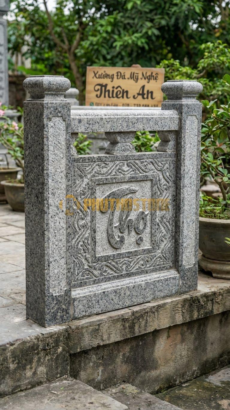 Lan Can Đá Da Báo Chữ Thọ: Chữ Thọ Tròn Hoặc Vuông Ở Giữa, Nền Gấm, Kích Thước: 81Cm X 75Cm X 8Cm