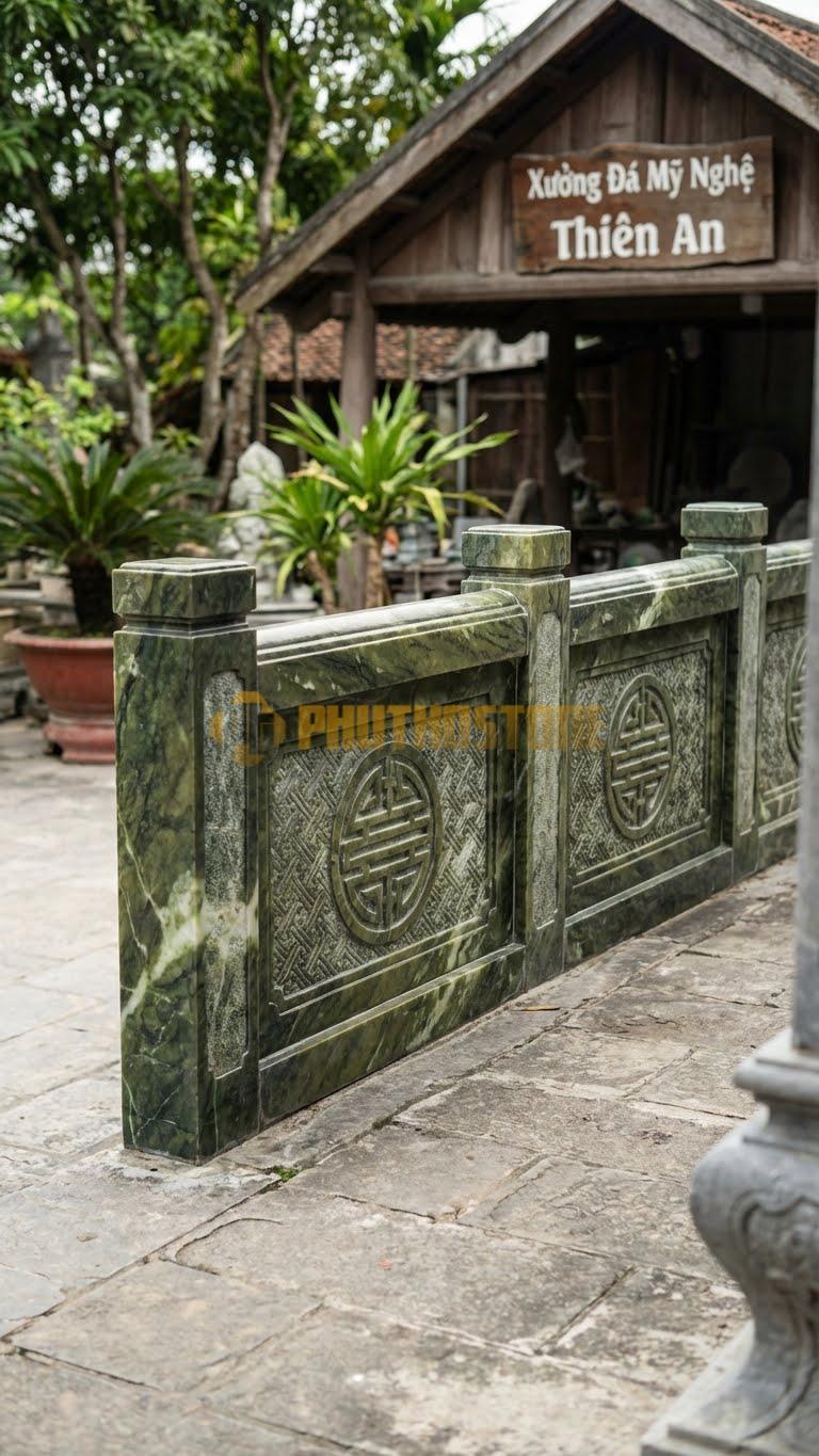 Lan Can Đá Serpentine Chữ Thọ: Chữ Thọ Tròn Hoặc Vuông Ở Giữa, Nền Gấm, Kích Thước: 81Cm X 75Cm X 8Cm