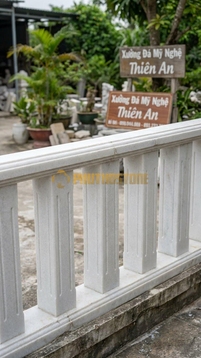 Lan Can Đá Trắng Muối Con Tiện Vuông Chỉ Âm: Khối Vuông Mạnh Mẽ, Soi 2 Đường Chỉ Dọc Tinh Tế, Kích Thước: Đường Kính 15Cm, Cao 80Cm