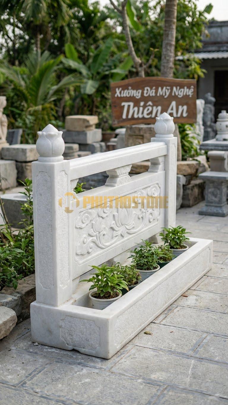 Lan Can Đá Trắng Muối Đá Kết Hợp Bồn Hoa: Phần Chân Đế Thiết Kế Hộc Để Trồng Hoa Nhỏ, Kích Thước: 150Cm X 95Cm X 25Cm