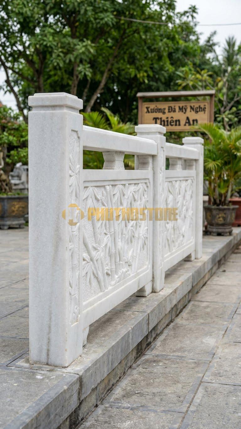 Lan Can Đá Trắng Muối Trúc Lâm: Hàng Trúc Dài Nối Tiếp Nhau, Kích Thước: 150Cm X 90Cm X 10Cm