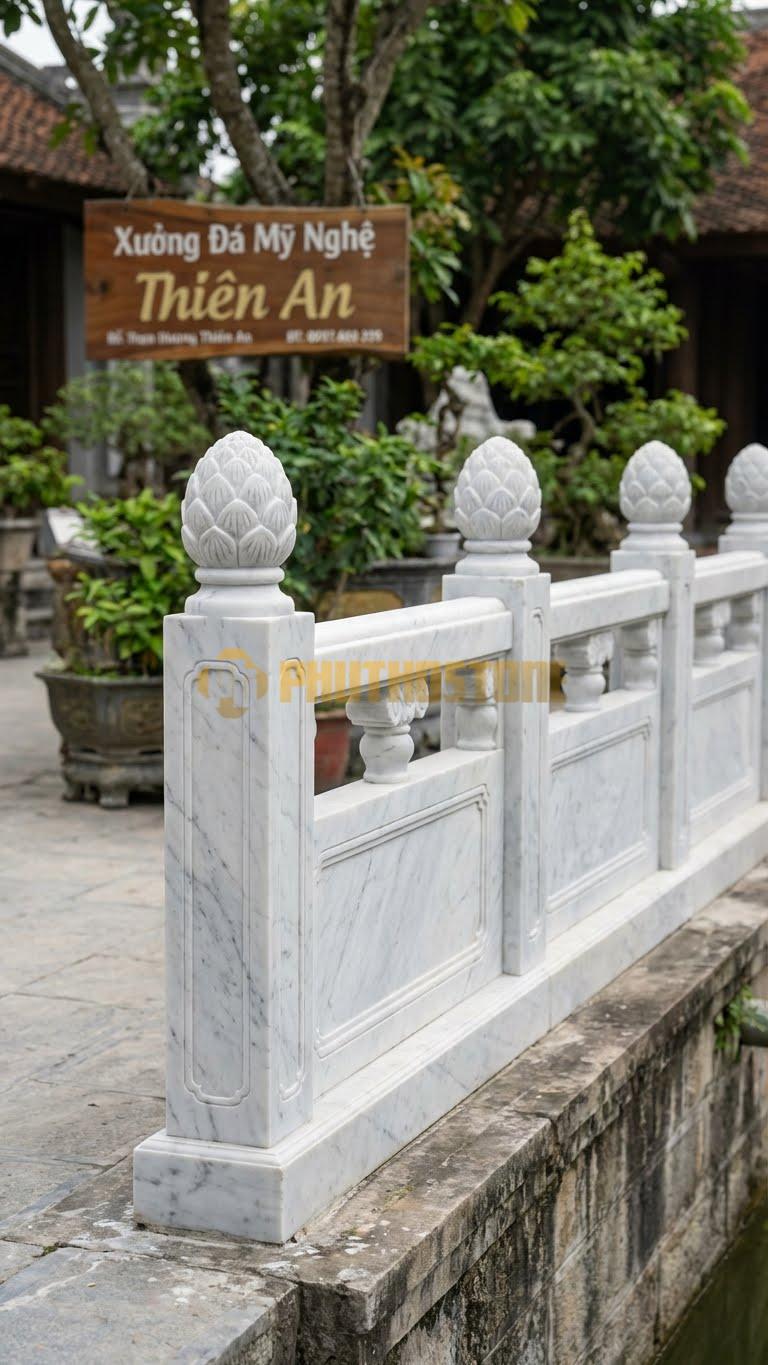 Lan Can Đá Trắng Yên Bái Bông Atiso (Quả Thông): Trụ Lan Can Tạc Hình Quả Thông/Bông Atiso, Kích Thước: Trụ 25X25Cm, Cao 110Cm