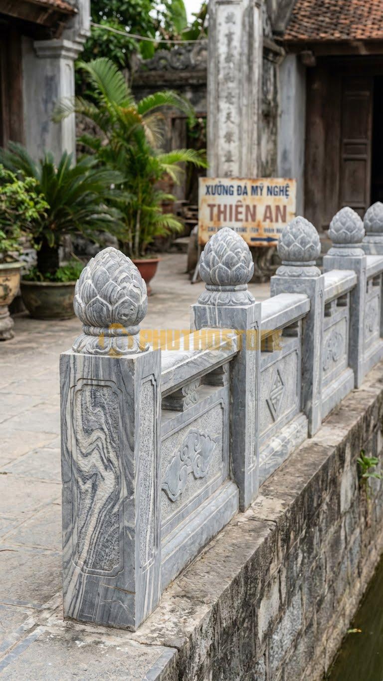 Lan Can Đá Vân Mây Bông Atiso (Quả Thông): Trụ Lan Can Tạc Hình Quả Thông/Bông Atiso, Kích Thước: Trụ 25X25Cm, Cao 110Cm