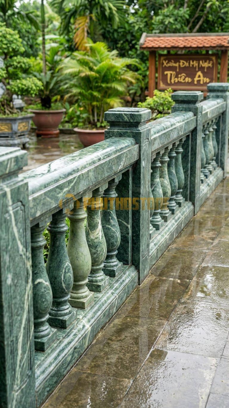 Lan Can Đá Xanh Ấn Con Tiện Truyền Thống: Dáng Bình Vôi Trơn, Bóng Mịn, Kích Thước: Đường Kính 12Cm, Cao 75Cm