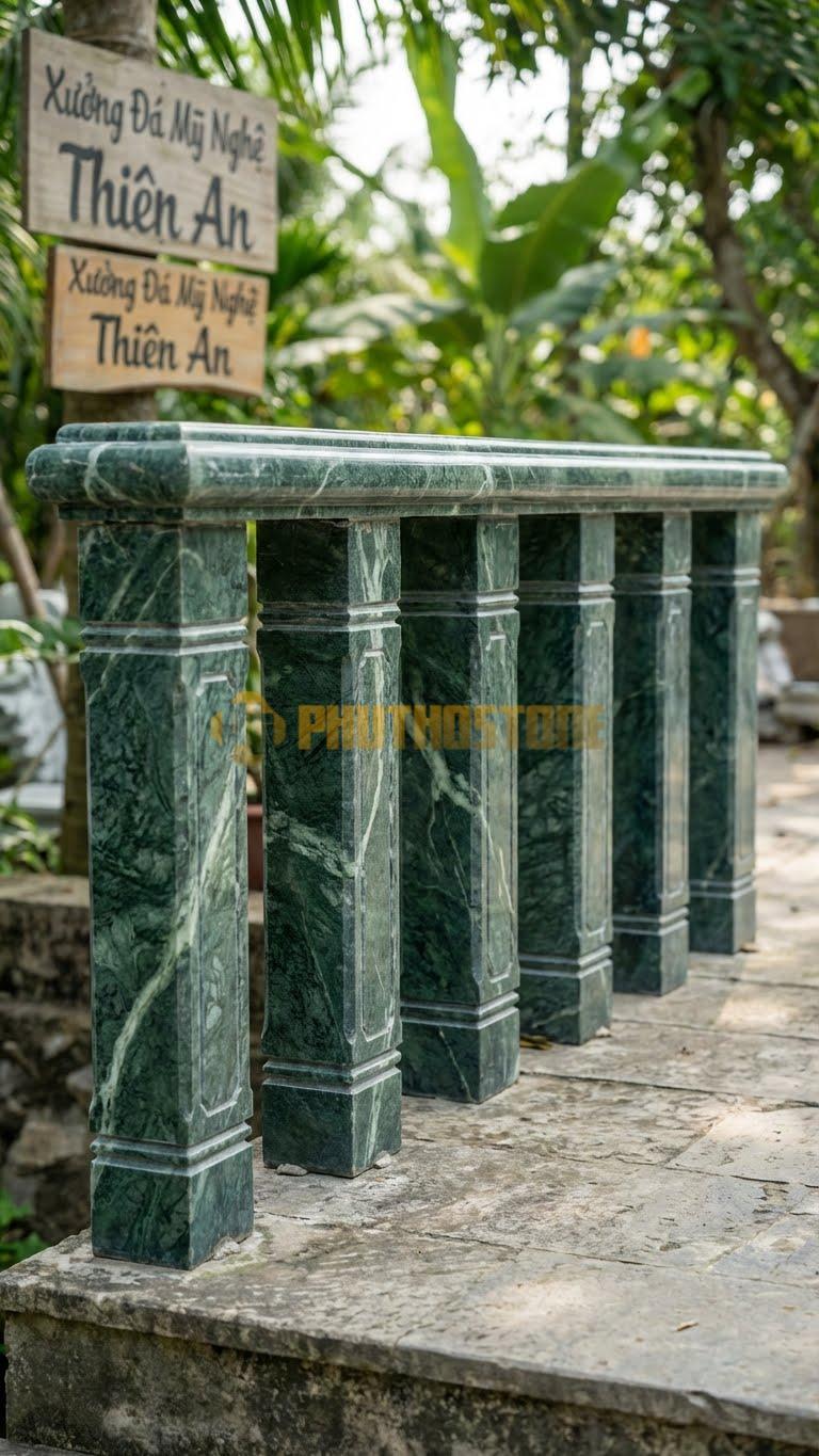 Lan Can Đá Xanh Ấn Con Tiện Vuông Hiện Đại: Khối Vuông, Phào Chỉ Đơn Giản, Kích Thước: Đường Kính 15Cm, Cao 80Cm