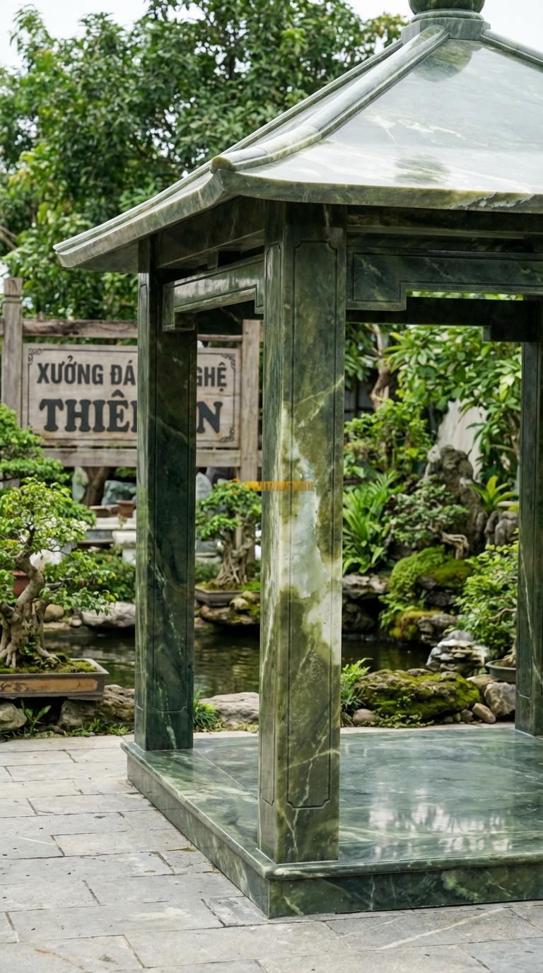 Lầu Tứ Giác Đá Serpentine Hiện Đại: Cột vuông trơn, đánh bóng, ít hoa văn, mái bằng hoặc dốc nhẹ. Vuông 2m80 x 2m80